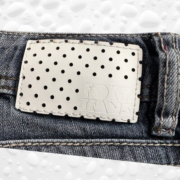 🦊 Foxy Jeans Capris — Vintage Y2K Size 9 - Picture 8 of 12